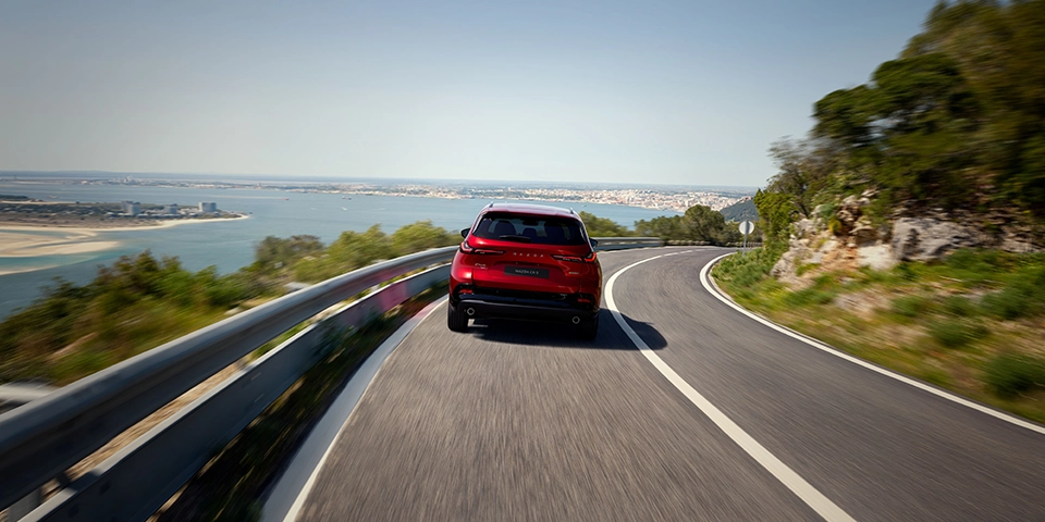 MAZDA CX‑5 Lighter handling feel 輕巧轉向，精準駕馭