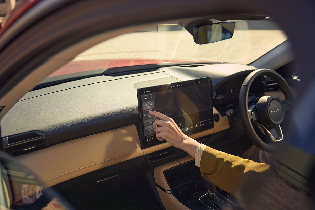 MAZDA CX‑5 An Immersive Display 15.6 吋沉浸式中央觸控顯示屏