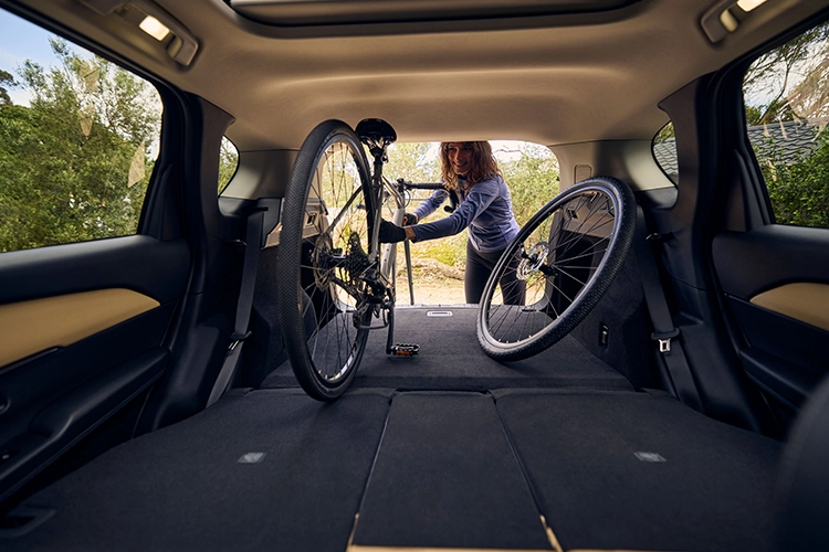 MAZDA CX‑5  FLEXIBLE CARGO SPACE 靈活載物空間