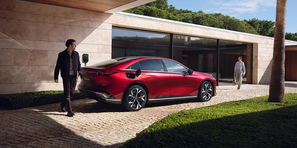 MAZDA 6e Fast Charging MAZDA 6e 快速充電 