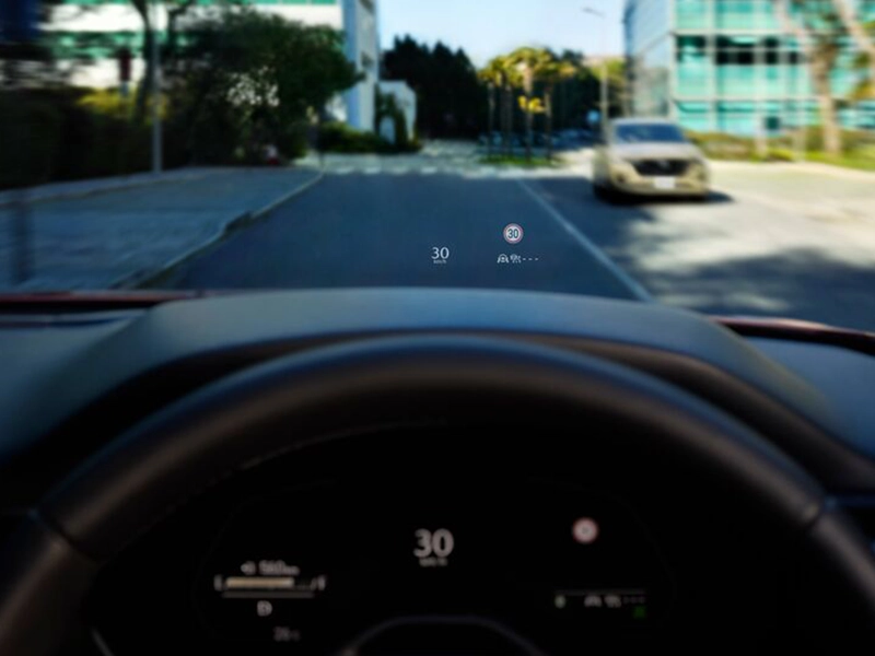 MAZDA CX‑5 HEAD-UP DISPLAY 投影式抬頭顯示器