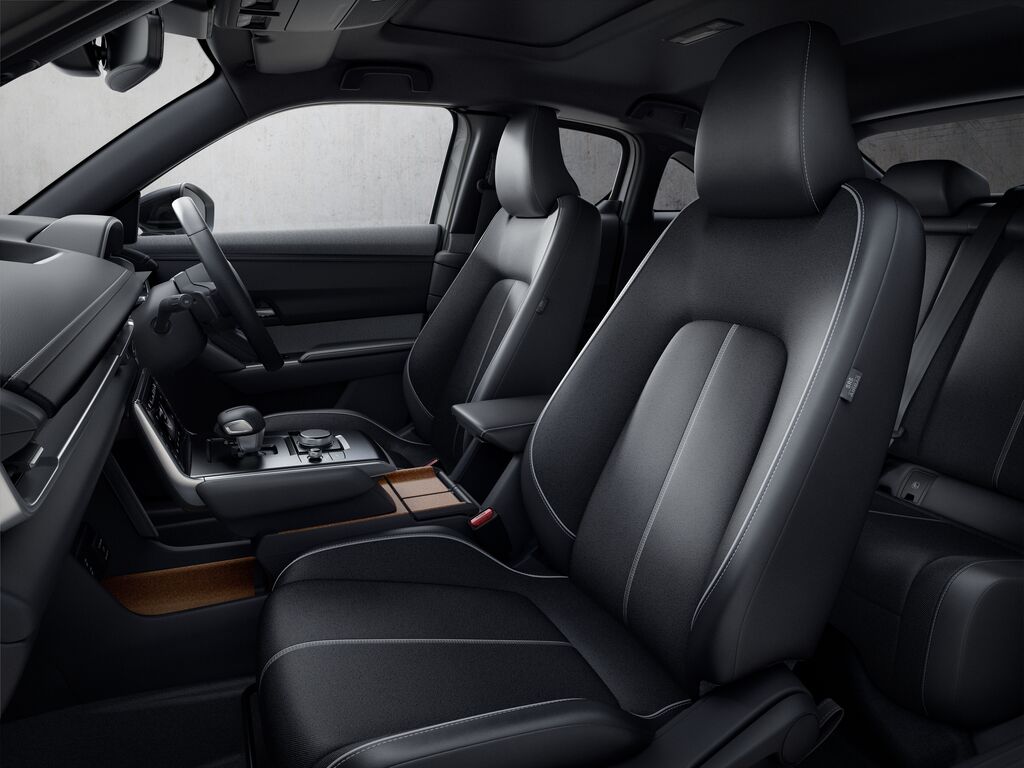 Medium 2022 MX 30 IPM1 UK RHD STD C113B BEV INT Whole Fr Seat Black Revised1